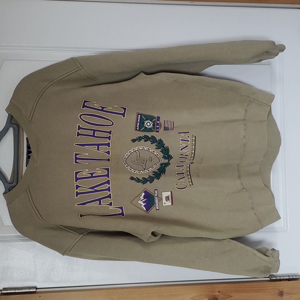Lake Tahoe Pullover